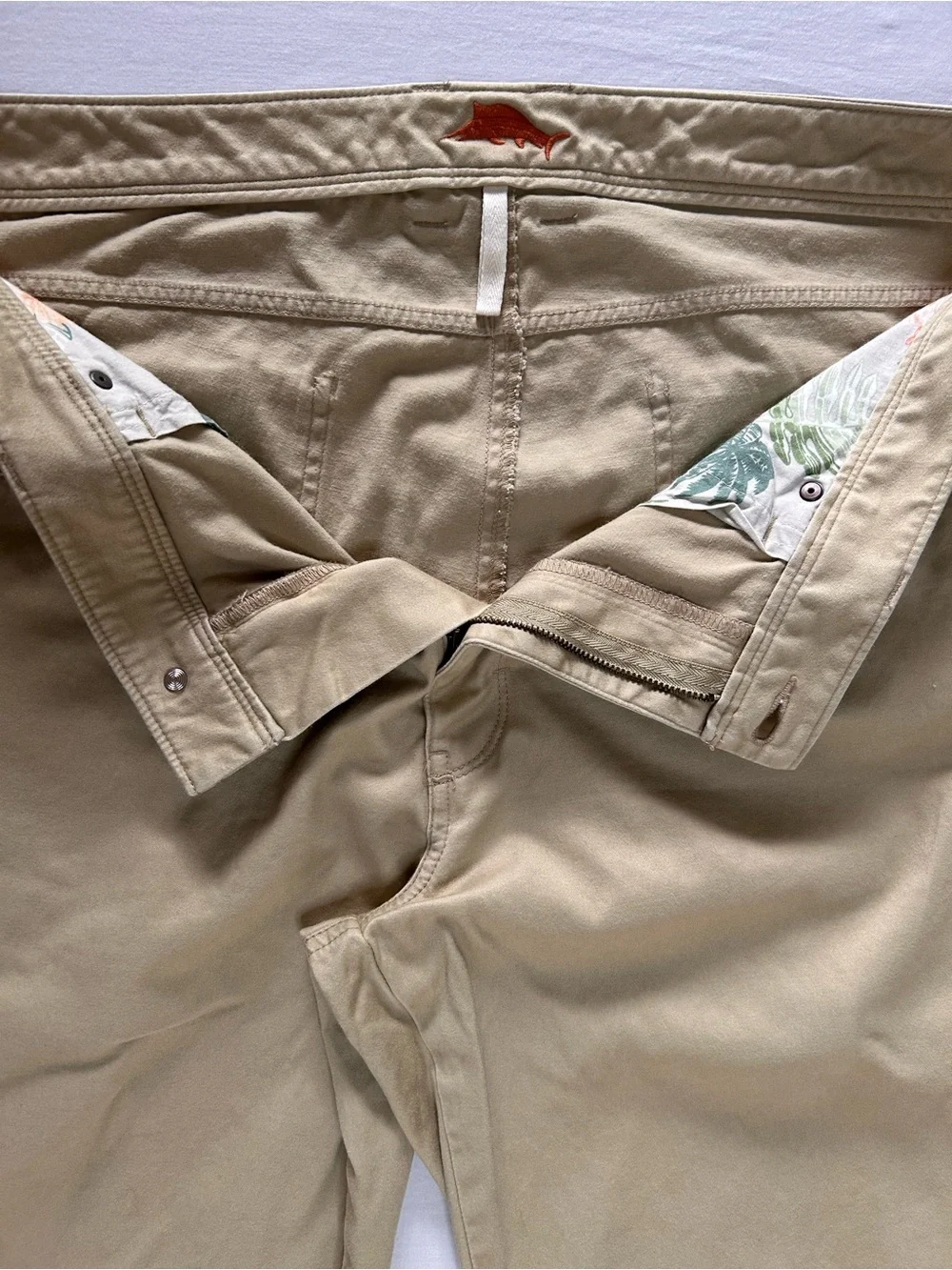 Tommy Bahama tommy bahama